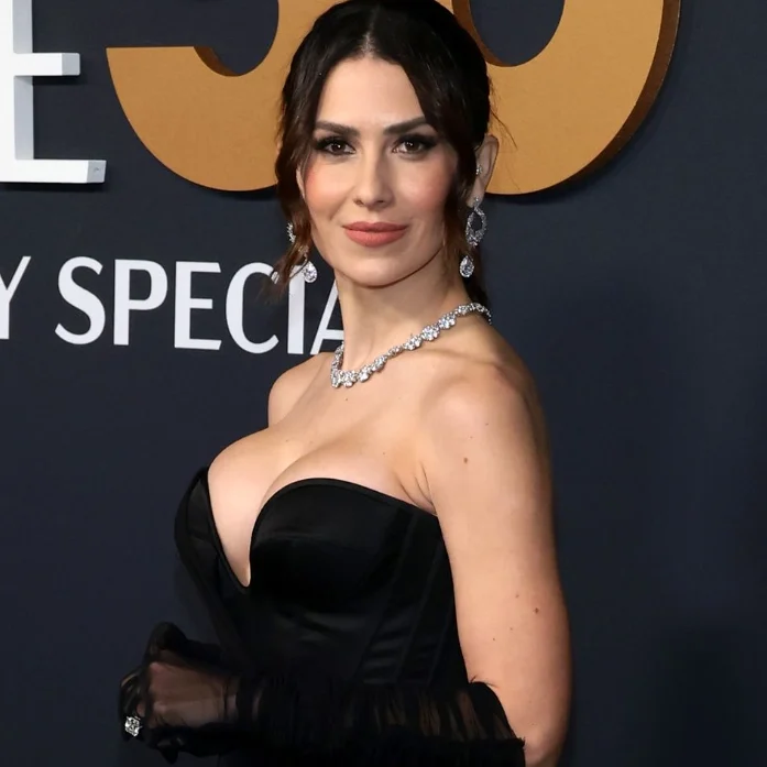 hilaria baldwin after the breast implants