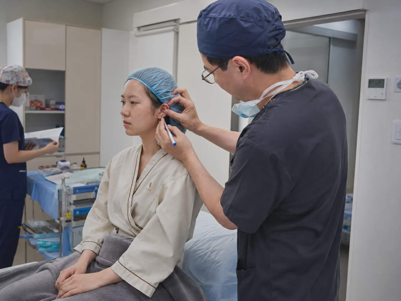 otoplasty surgery day