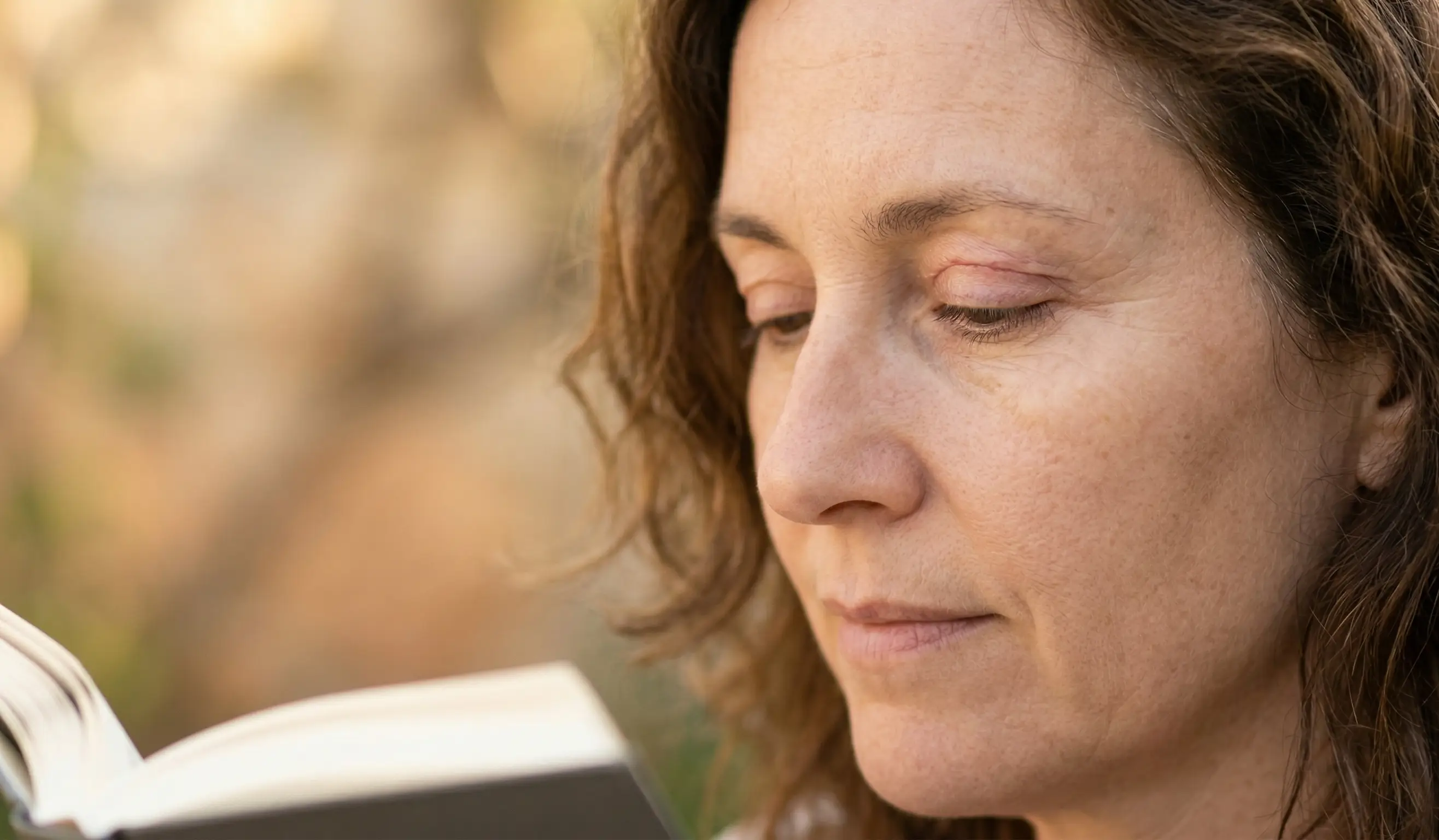 natural blepharoplasty scar healing focus