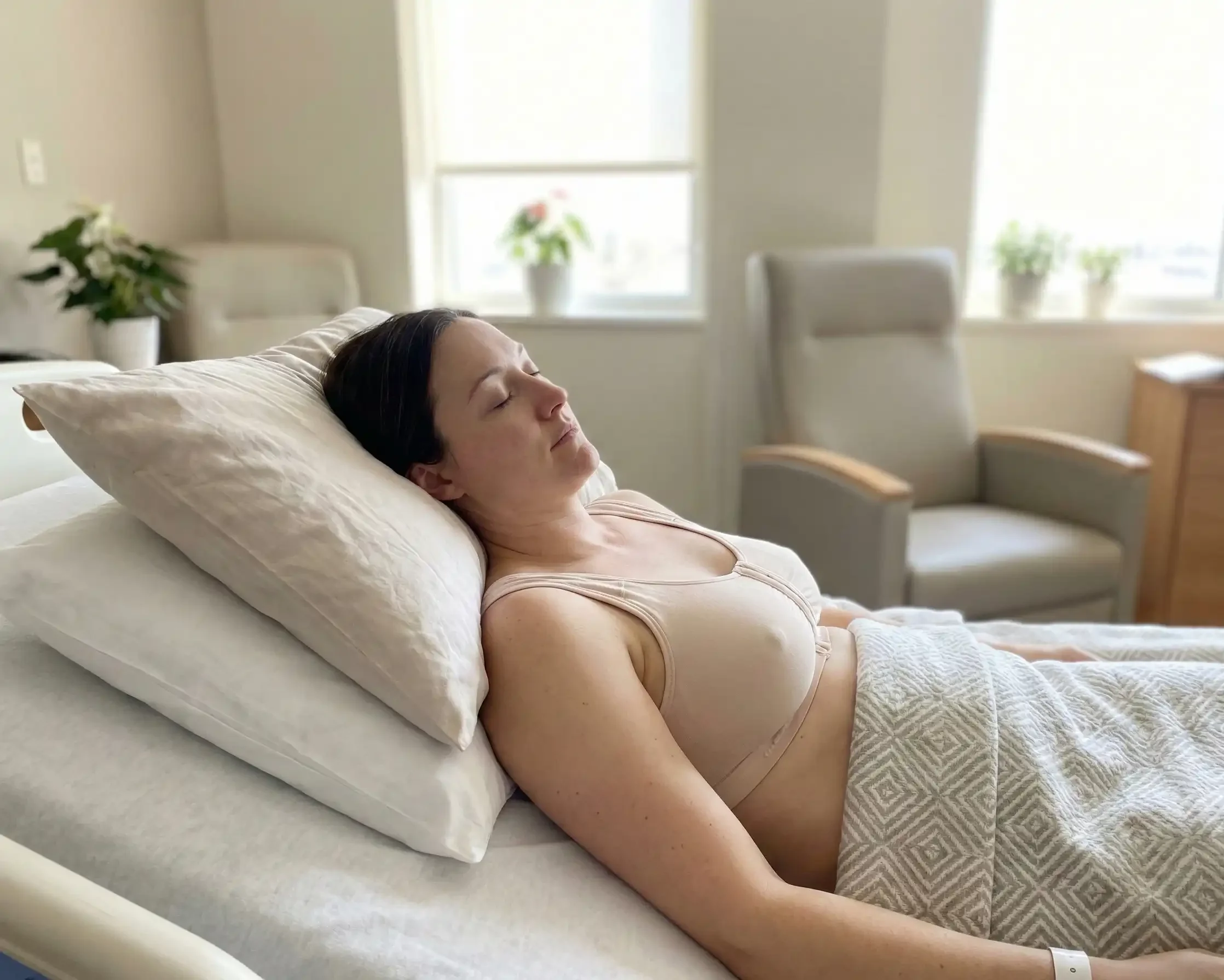 posizione sicura durante il sonno con cuscini elevati