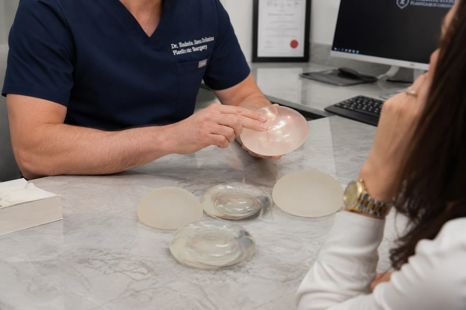 breast implants surface and quality