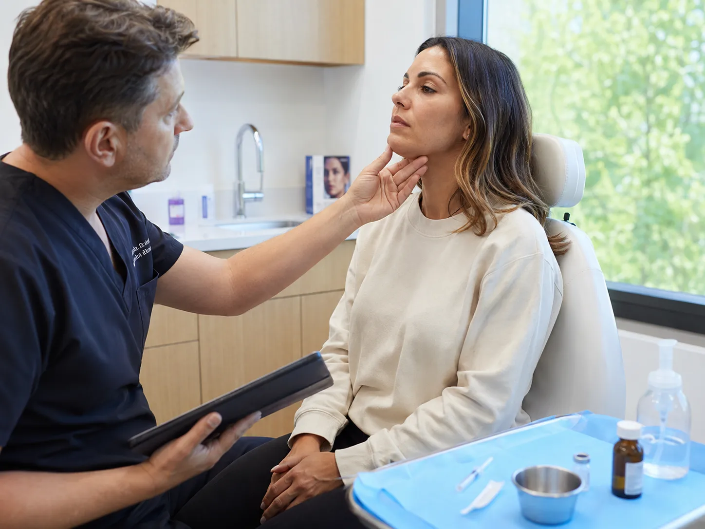 chin liposuction consultation before anesthesia
