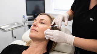 Dermal​‍​‌‍​‍‌ Fillers: What Are Cosmetics Fillers Made Of?