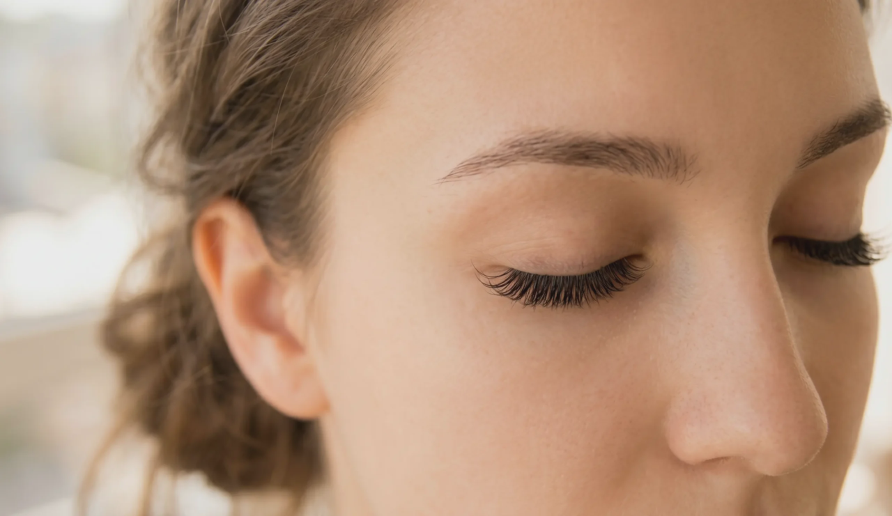 eyelash lift natural result natural light