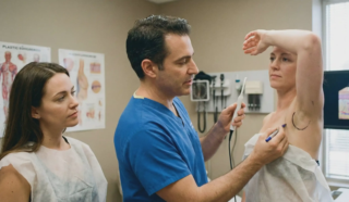 plastic surgeon marking armpit crescent incision