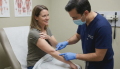 surgeon explaining nerve regeneration itch symptom